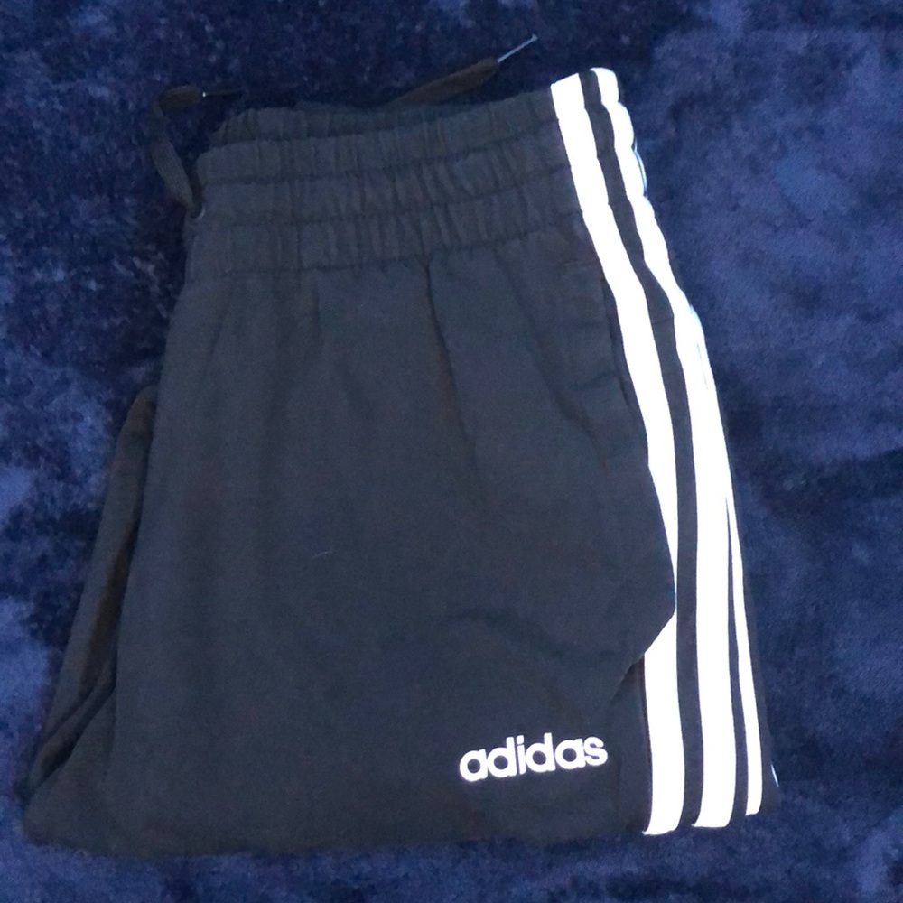 Adidas - Black Jogger sweats